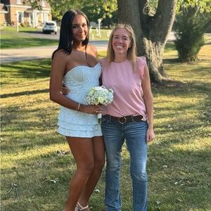 Meet your Posher, Kelly